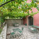 Gospodarstwo agroturystyczne Le Rosse Di Montebuono