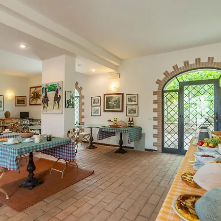 Le Rosse Di Montebuono