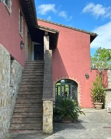 Vakantieboerderij Le Rosse Di Montebuono *