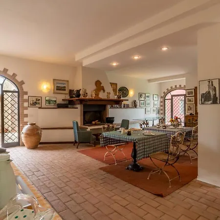 Le Rosse Di Montebuono *