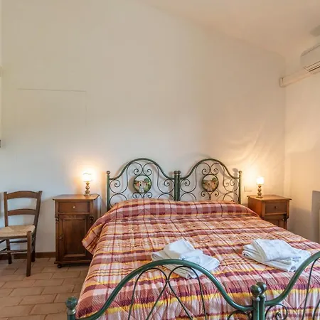 Le Rosse Di Montebuono Farm stay Magione