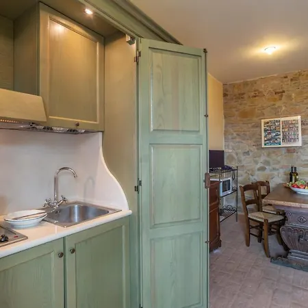 Vakantieboerderij Le Rosse Di Montebuono